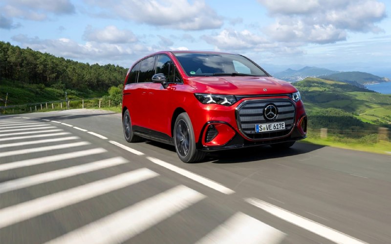 Mercedes-Benz VLE 2026: инновационный минивэн с управлением креслами через смартфон