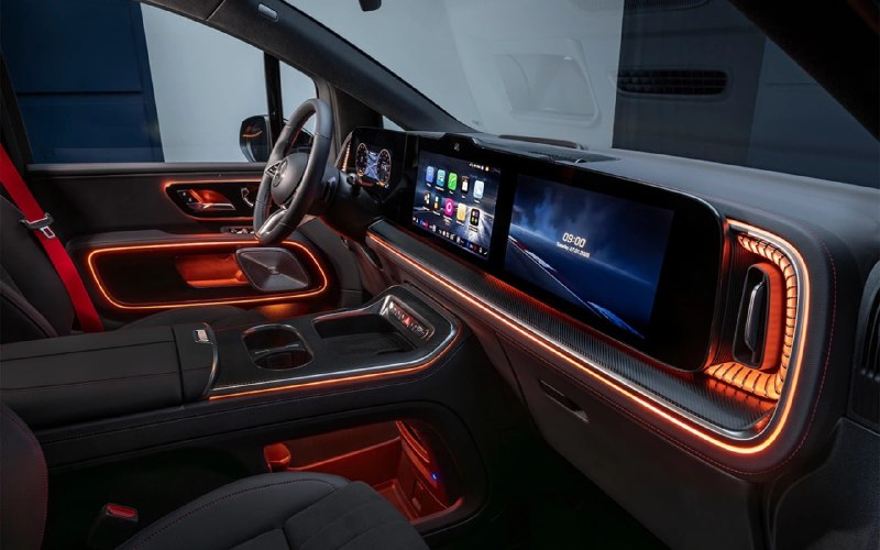 Mercedes-Benz VLE 2026: инновационный минивэн с управлением креслами через смартфон