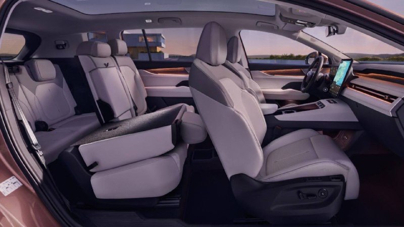 Skoda представила флагманский электрокроссовер Peaq