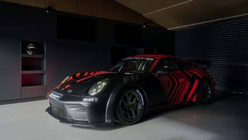 Porsche представила трековый GT4 R на базе 911 Porsche представила трековый GT4 R на базе 911