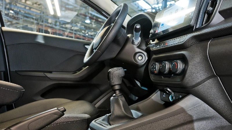 Lada Iskra SW подешевела на 112 тысяч рублей: новая комплектация Drive с механической коробкой