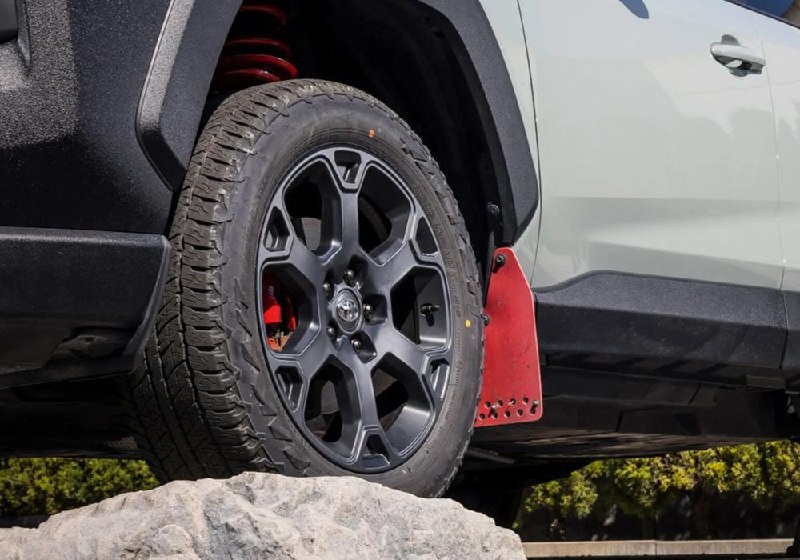 Toyota выпустила заводской комплект офроуд-тюнинга для RAV4 прошлого поколения Toyota выпустила заводской комплект офроуд-тюнинга для RAV4 прошлого поколения