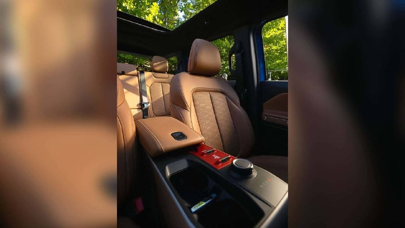 Jeep раскрыл цены на электрический внедорожник Recon Jeep раскрыл цены на электрический внедорожник Recon