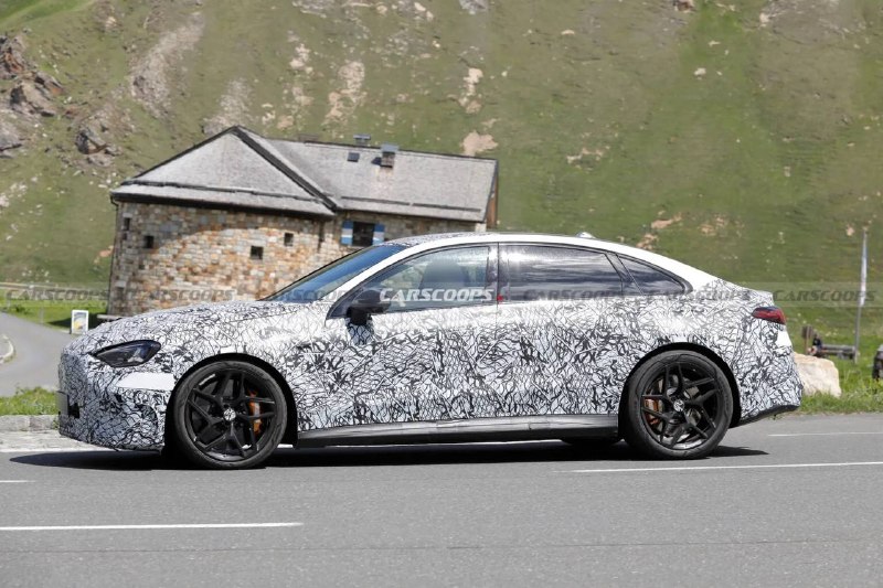 Mercedes-AMG готовит электрический C-Class: конкурент BMW M3 EV вышел на тесты Mercedes-AMG готовит электрический C-Class: конкурент BMW M3 EV вышел на тесты