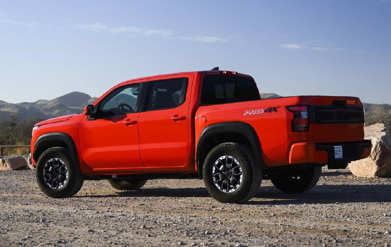 Nissan выпустит юбилейный пикап Frontier к 250-летию США Nissan выпустит юбилейный пикап Frontier к 250-летию США