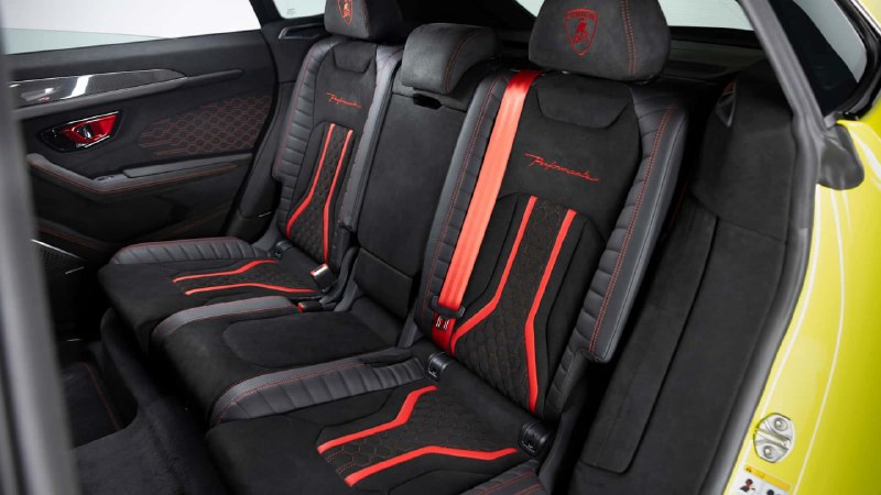 Lamborghini Urus SE Performante: самый мощный кроссовер марки
