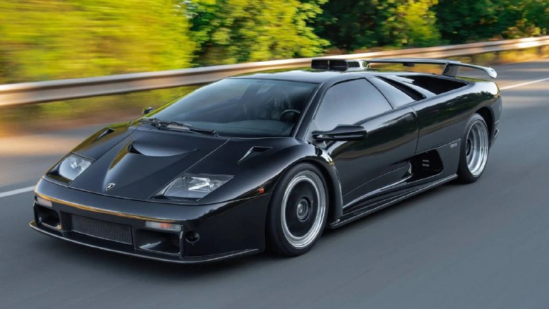 Редкий Lamborghini Diablo GT 2000-х годов выставлен на аукцион Bonhams Редкий Lamborghini Diablo GT 2000-х годов выставлен на аукцион Bonhams
