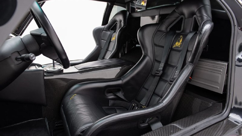 Редкий Lamborghini Diablo GT 2000-х годов выставлен на аукцион Bonhams Редкий Lamborghini Diablo GT 2000-х годов выставлен на аукцион Bonhams