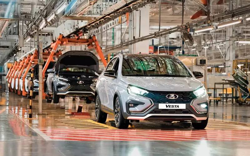 АвтоВАЗ начал выпуск Lada Vesta с климат-контролем и телематикой АвтоВАЗ начал выпуск Lada Vesta с климат-контролем и телематикой