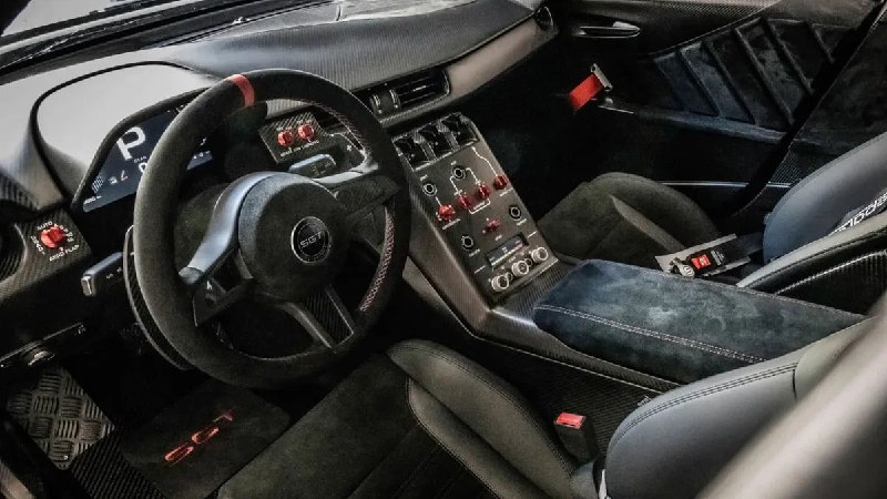 Alfa Romeo 155 возродили в виде рестомода SGT 55 на базе Giulia QV Alfa Romeo 155 возродили в виде рестомода SGT 55 на базе Giulia QV