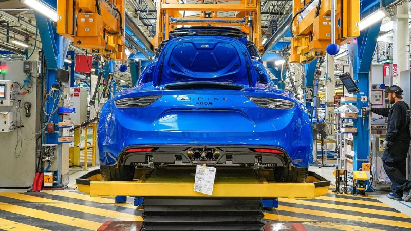 Alpine завершила производство бензиновых спорткаров A110 и готовит электрическую преемницу Alpine завершила производство бензиновых спорткаров A110 и готовит электрическую преемницу