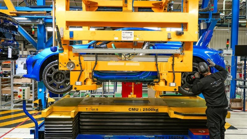 Alpine завершила производство бензиновых спорткаров A110 и готовит электрическую преемницу Alpine завершила производство бензиновых спорткаров A110 и готовит электрическую преемницу