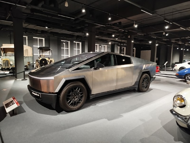Автомузей в Верхней Пышме: от старейшего электромобиля до Tesla Cybertruck Автомузей в Верхней Пышме: от старейшего электромобиля до Tesla Cybertruck