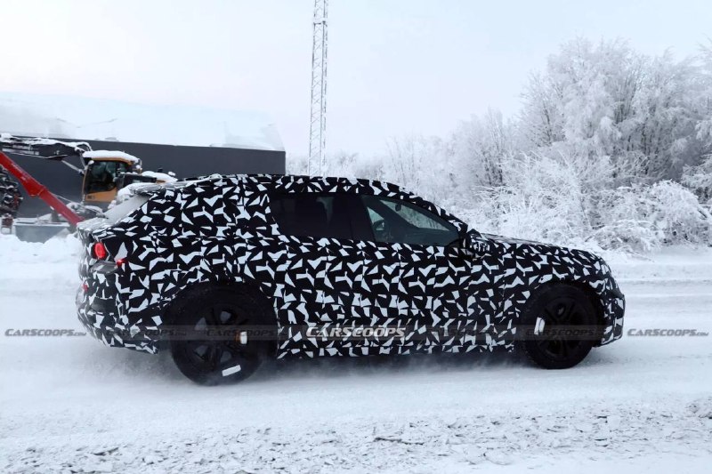 Mercedes готовит 1153-сильный электрический кроссовер для борьбы с Lamborghini Urus Mercedes готовит 1153-сильный электрический кроссовер для борьбы с Lamborghini Urus