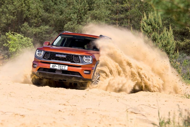 Сравнительный тест Haval H7 и Jetour T2 в песках Сравнительный тест Haval H7 и Jetour T2 в песках