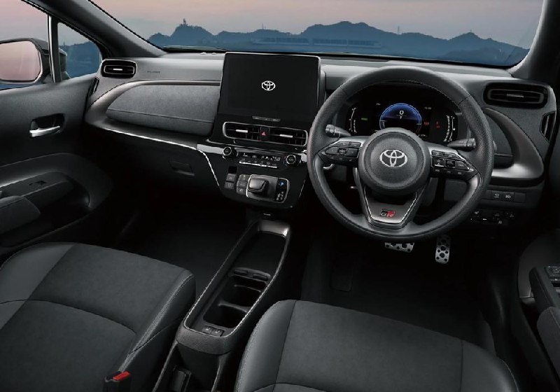 Toyota Aqua GR Sport: обновлённая гибридная версия с спортивным обвесом Toyota Aqua GR Sport: обновлённая гибридная версия с спортивным обвесом