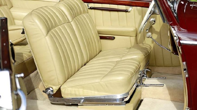 Королевский кабриолет Mercedes-Benz 540 K выставлен на продажу