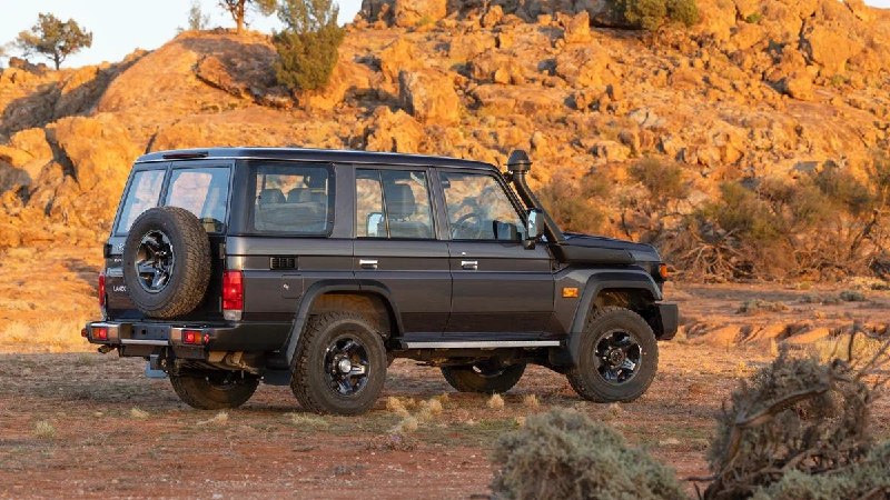 Toyota Upgrades Land Cruiser 70 to Euro-6 Standards in Australia Toyota Upgrades Land Cruiser 70 to Euro-6 Standards in Australia