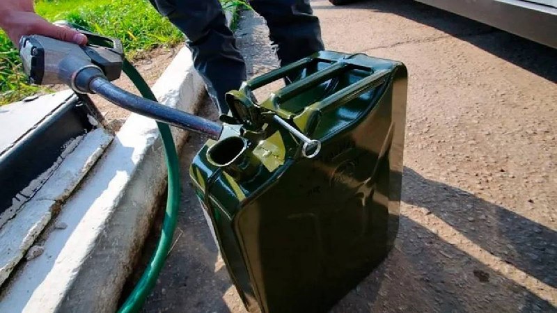 Правила перевозки бензина в багажнике автомобиля Правила перевозки бензина в багажнике автомобиля
