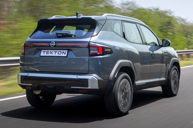 Nissan представил новый кроссовер на базе Duster для Индии