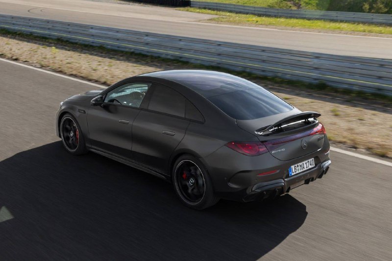 Mercedes-AMG CLA 45: электрический 680-сильный спорткар Mercedes-AMG CLA 45: электрический 680-сильный спорткар