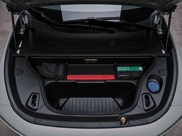 Volvo EX60: электрический кроссовер на платформе SPA3