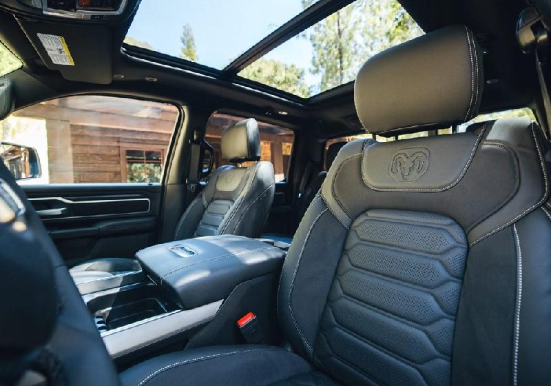 Roush представил внедорожный пакет Direct Connection для Ram 1500 с V8 Hemi Roush представил внедорожный пакет Direct Connection для Ram 1500 с V8 Hemi