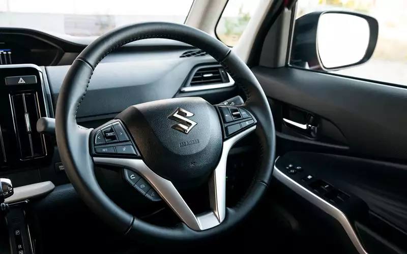 Suzuki Solio в России: цена от 990 тысяч рублей Suzuki Solio в России: цена от 990 тысяч рублей