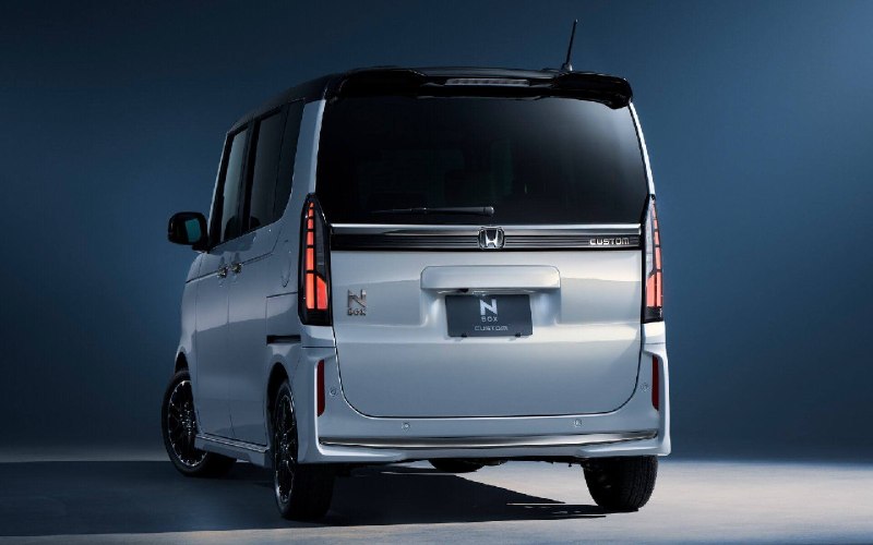 Honda представила обновлённый N-Box: новые стили и оснащение Honda представила обновлённый N-Box: новые стили и оснащение
