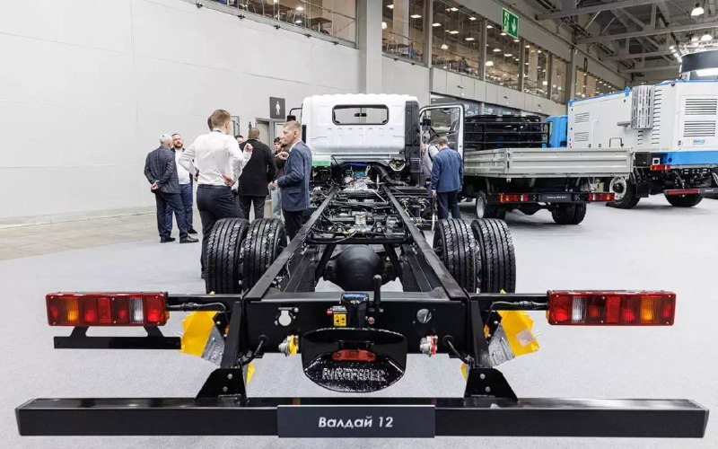ГАЗ обновил Валдай 12: новый двигатель ЯМЗ-535 и улучшенная кабина ГАЗ обновил Валдай 12: новый двигатель ЯМЗ-535 и улучшенная кабина