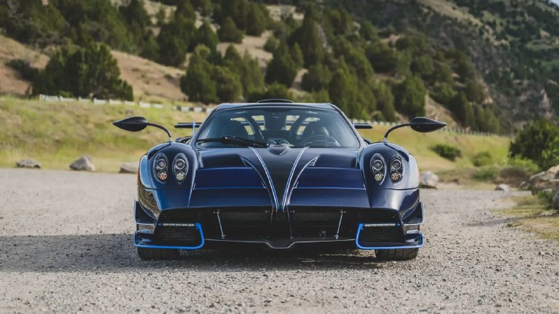 «Исполнитель» из «Звёздных войн»: Уникальный родстер Pagani с механикой и нулевым пробегом оценили в 7 миллионов долларов
