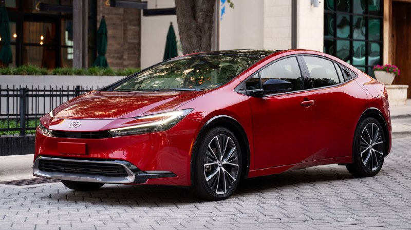 Toyota обновила Prius и Corolla Hatchback 2027 года для США Toyota обновила Prius и Corolla Hatchback 2027 года для США