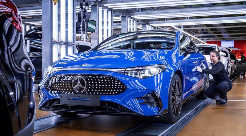Mercedes-Benz сокращает производство в Германии из-за высоких издержек