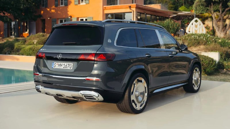 Mercedes представил обновлённый Maybach GLS с новым V8 и Superscreen Mercedes представил обновлённый Maybach GLS с новым V8 и Superscreen