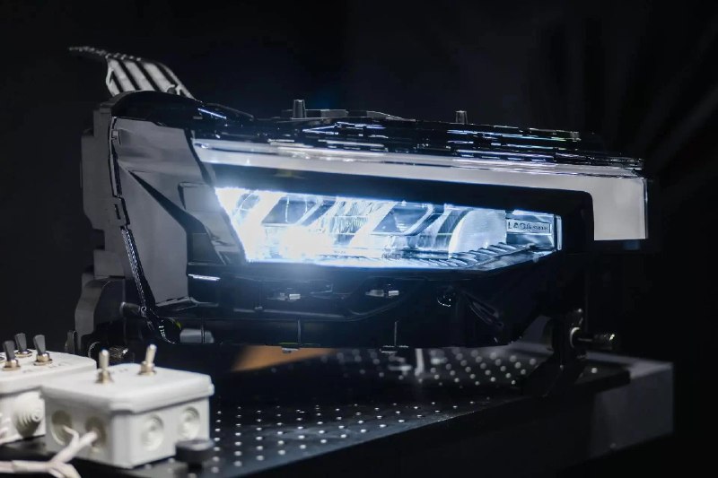 Для Lada Azimut запустили производство светотехники Для Lada Azimut запустили производство светотехники