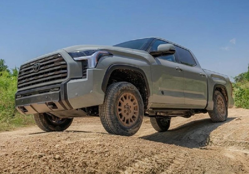 Обновлённый пикап Toyota Tundra получил внедорожную версию Trailhunter Обновлённый пикап Toyota Tundra получил внедорожную версию Trailhunter