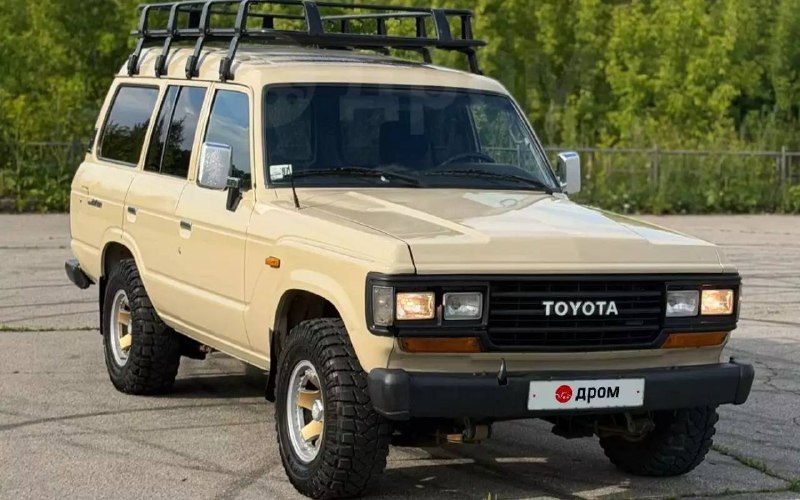 Легендарный Toyota Land Cruiser 60 продают за 1,9 млн рублей
