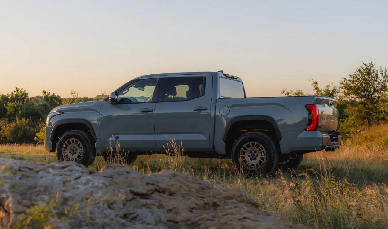 Toyota Tundra 2027: обновление и новая версия Trailhunter для бездорожья