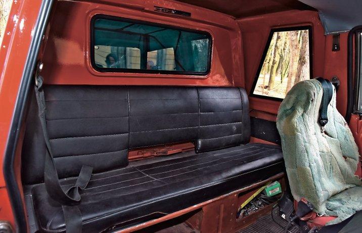 FSR Tarpan 233: польский фермерский автомобиль с подвижной кабиной FSR Tarpan 233: польский фермерский автомобиль с подвижной кабиной