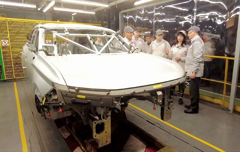 АвтоВАЗ завершит подготовку LADA Azimut во время корпоративного отпуска АвтоВАЗ завершит подготовку LADA Azimut во время корпоративного отпуска