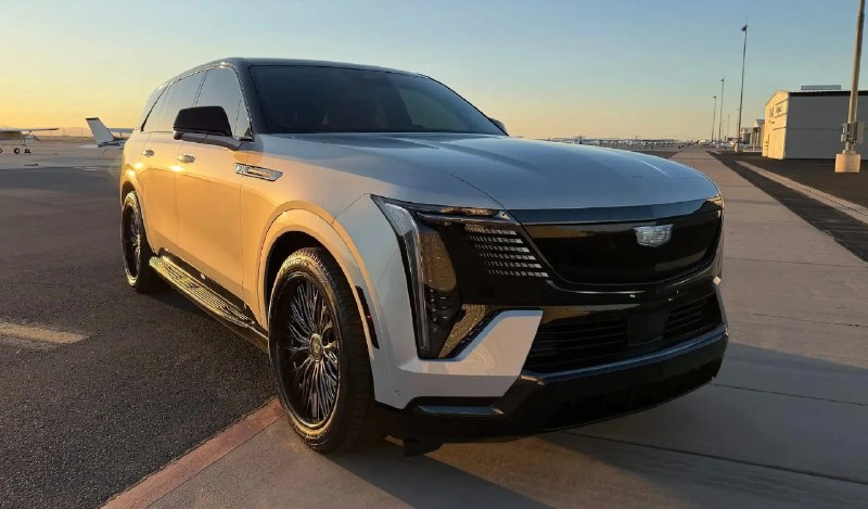 Cadillac Escalade IQ теряет $47 000 за 21 000 км пробега Cadillac Escalade IQ теряет $47 000 за 21 000 км пробега