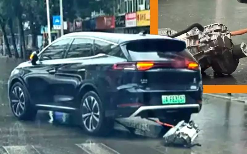 У китайского кроссовера BYD Tang на ходу оторвался задний мотор, но он продолжил движение У китайского кроссовера BYD Tang на ходу оторвался задний мотор, но он продолжил движение