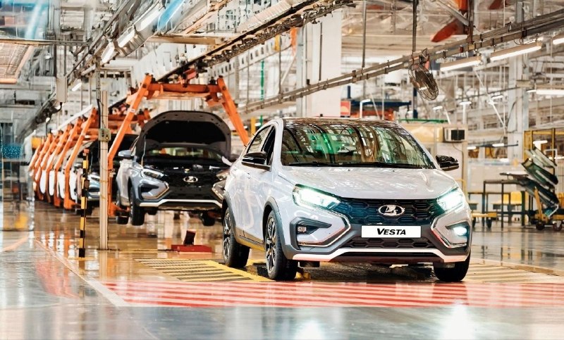 LADA Vesta перенимает кузовные решения от кроссовера Azimut