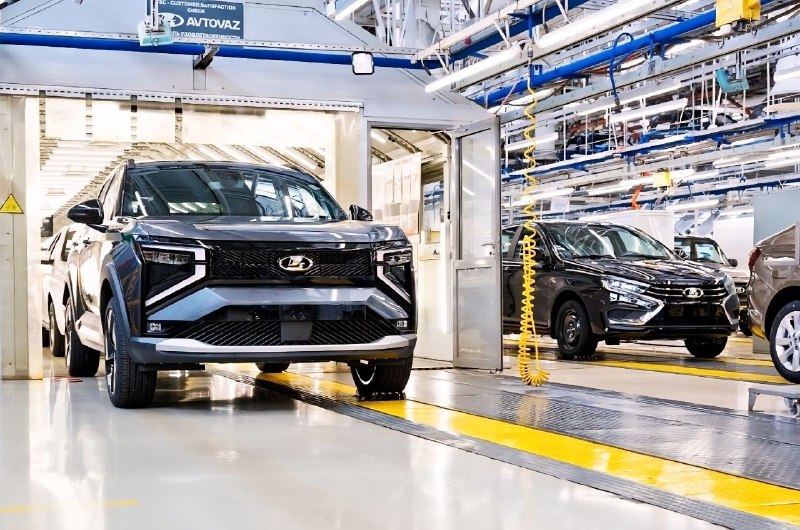 LADA Vesta перенимает кузовные решения от кроссовера Azimut