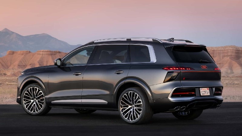 Audi представила флагманский кроссовер Q9: самый большой в истории марки