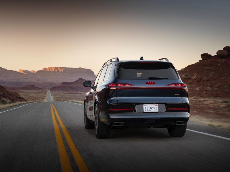 Audi представила новый флагманский кроссовер Q9