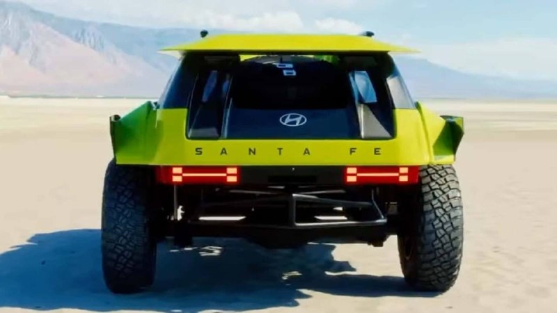 Hyundai показал внедорожный Santa Fe для гонок Baja Hyundai показал внедорожный Santa Fe для гонок Baja