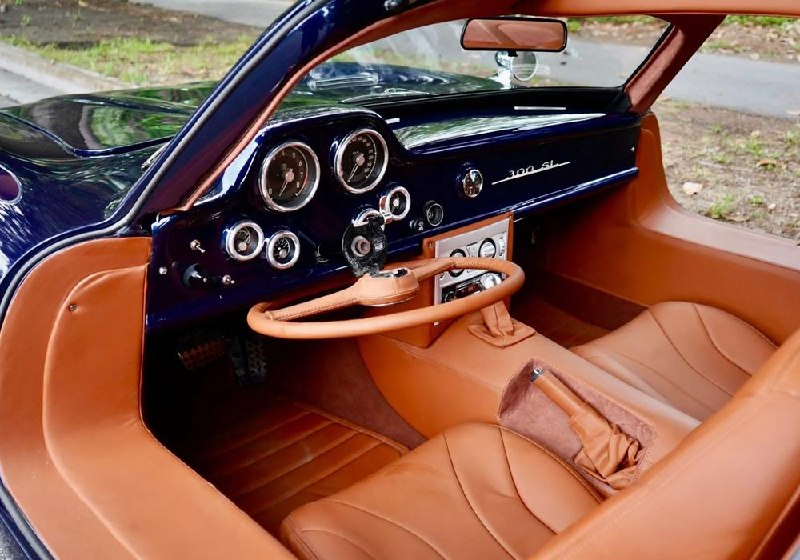 Подержанный Chrysler Crossfire превратили в дорогую копию Mercedes-Benz 300 SL Подержанный Chrysler Crossfire превратили в дорогую копию Mercedes-Benz 300 SL