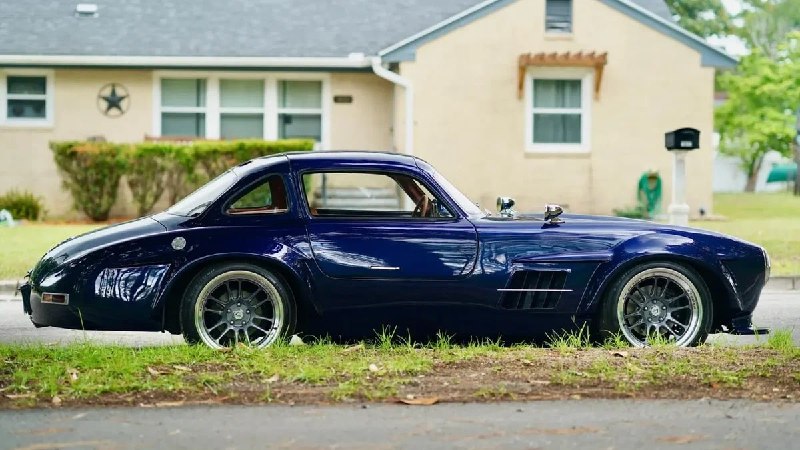 Реплика Mercedes-Benz 300 SL на базе Chrysler Crossfire: цена 300 000 долларов