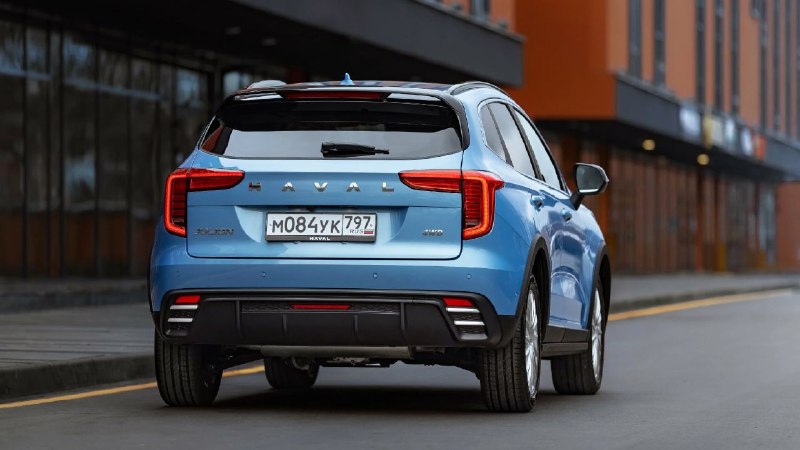 LADA Azimut против Haval Jolion: российский кроссовер выигрывает в управляемости LADA Azimut против Haval Jolion: российский кроссовер выигрывает в управляемости
